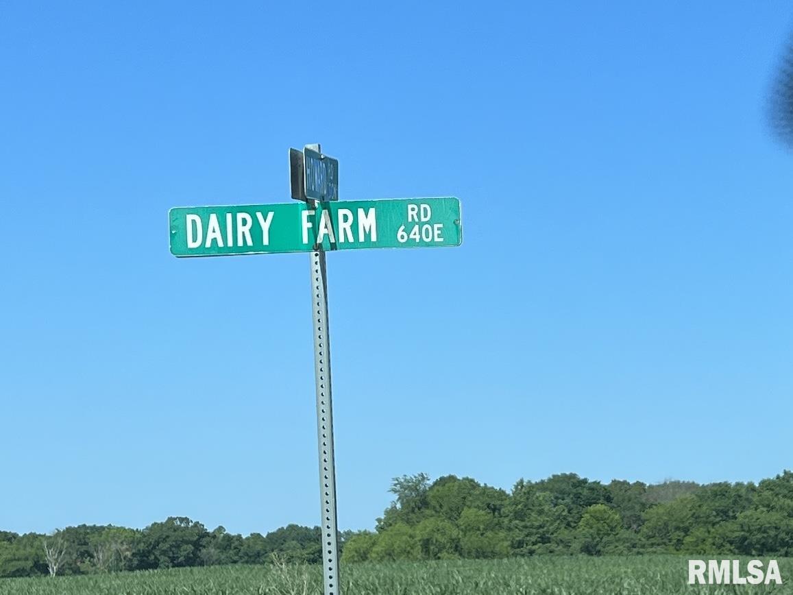 17217 Dairy Farm Road  Smithfield IL 61477
