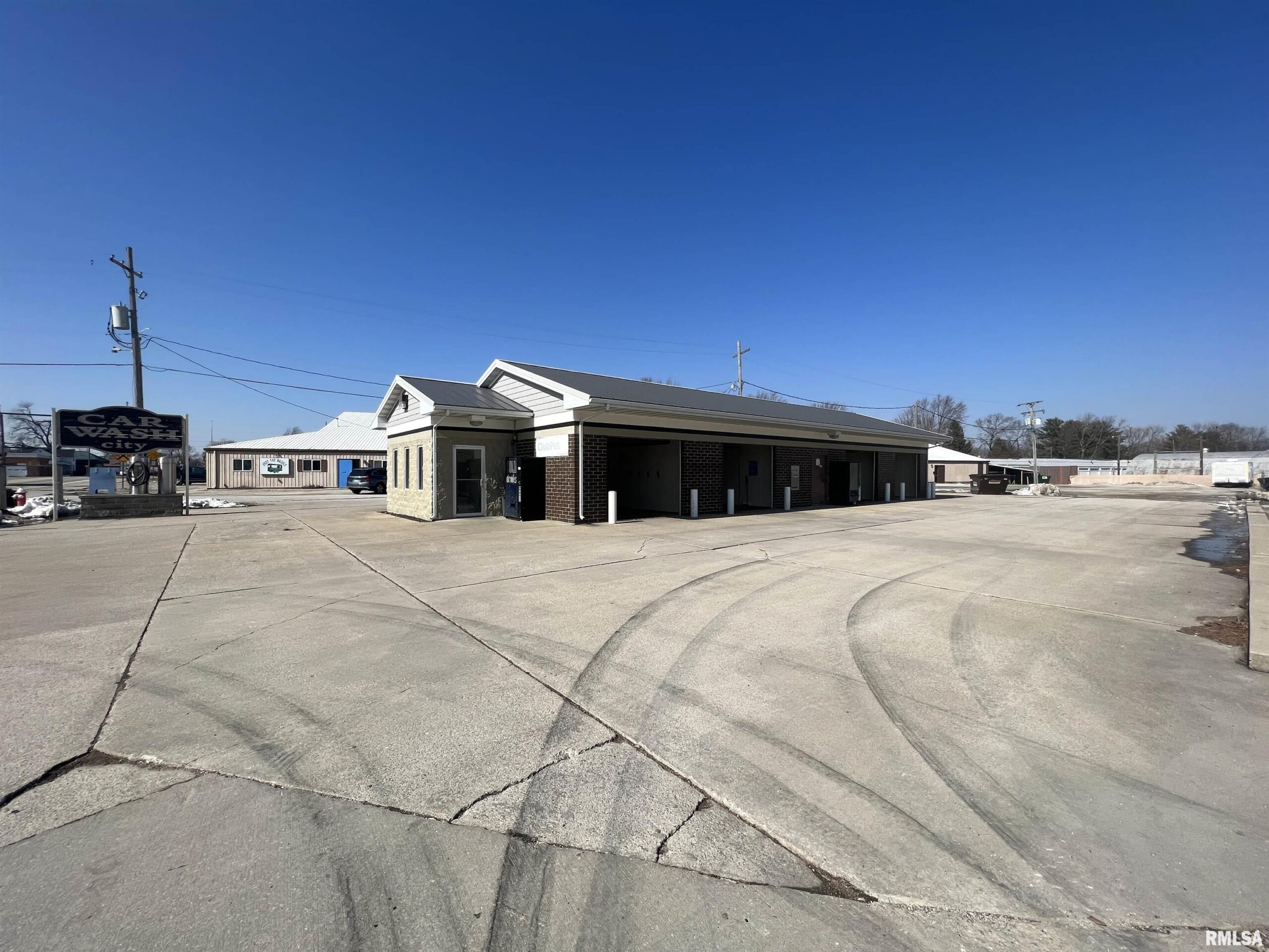 236 INDUSTRIAL Drive  Chatham IL 62629