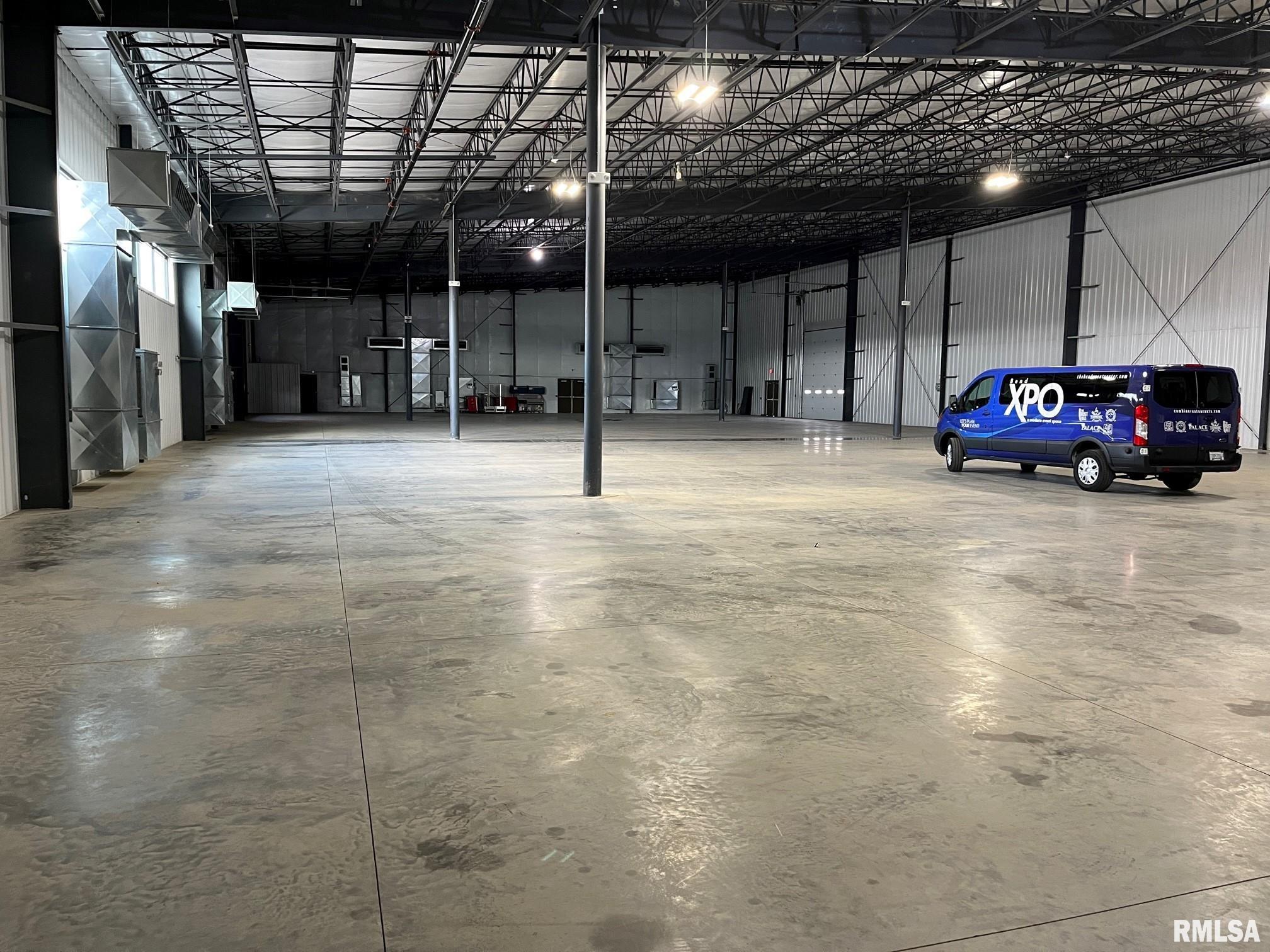 922 MISSISSIPPI Parkway  East Moline IL 61244