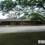 121 6TH Avenue  Eldridge IA 52748