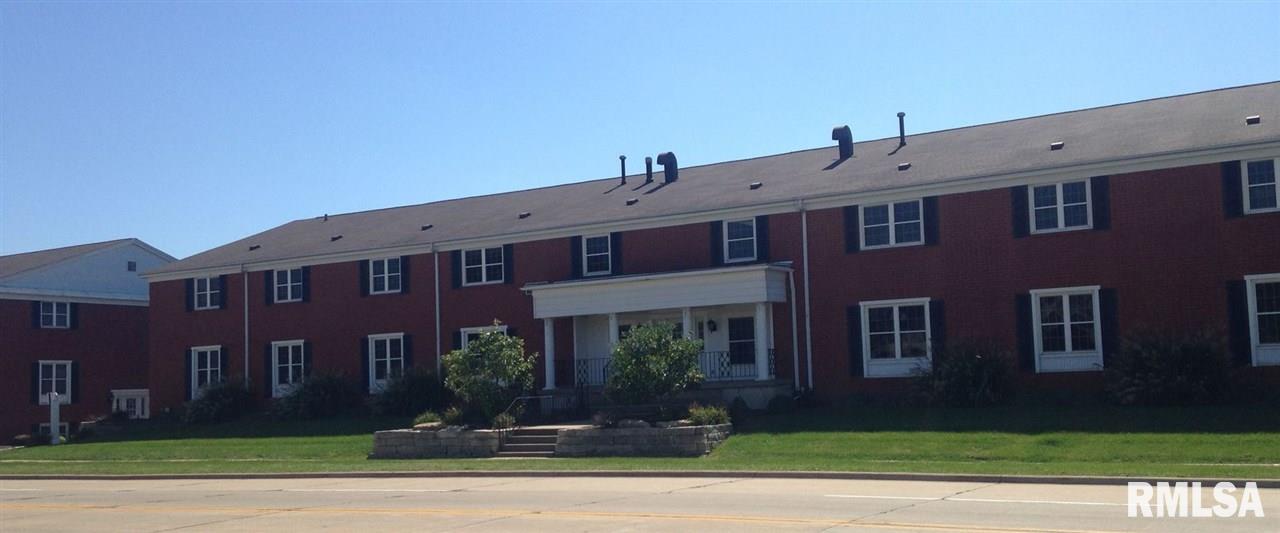 985 LINCOLN Road 300 Bettendorf IA 52722