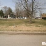36 & 37 DELLA Street  Benton IL 62812
