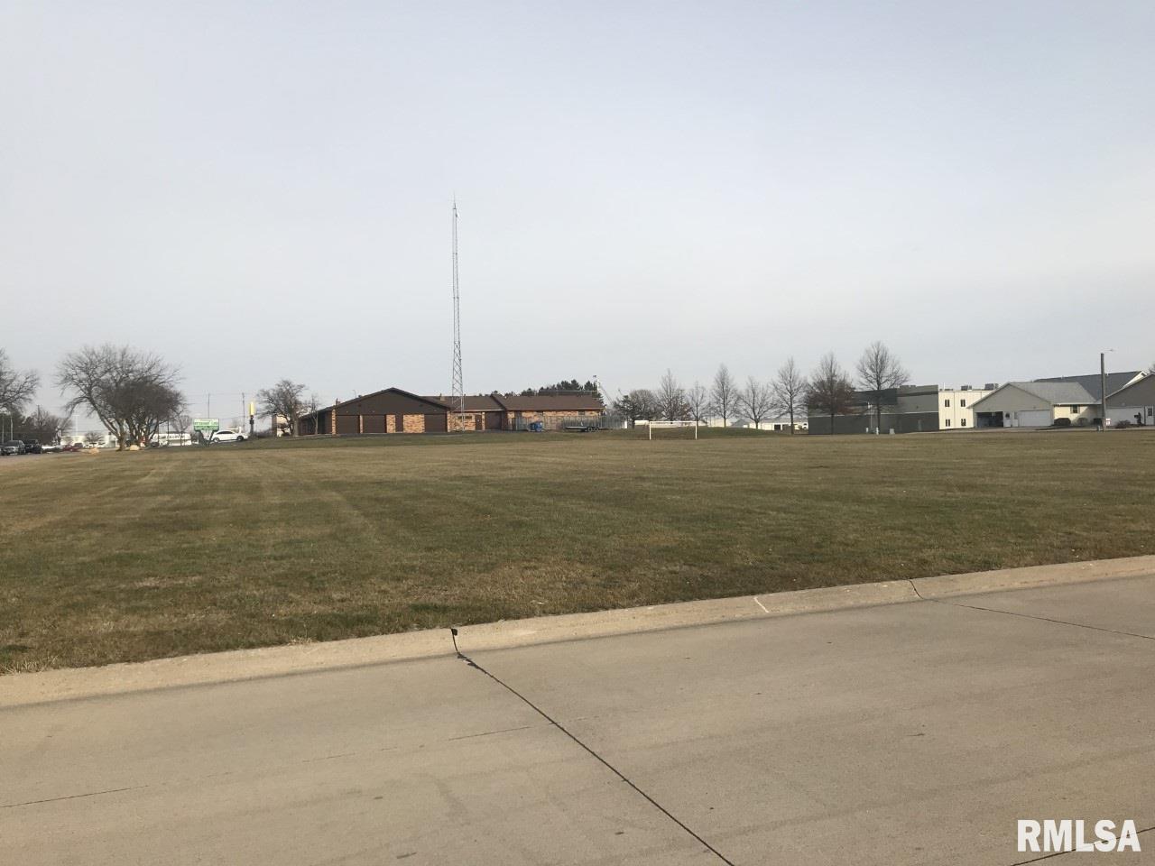 0 6TH Avenue  Eldridge IA 52748