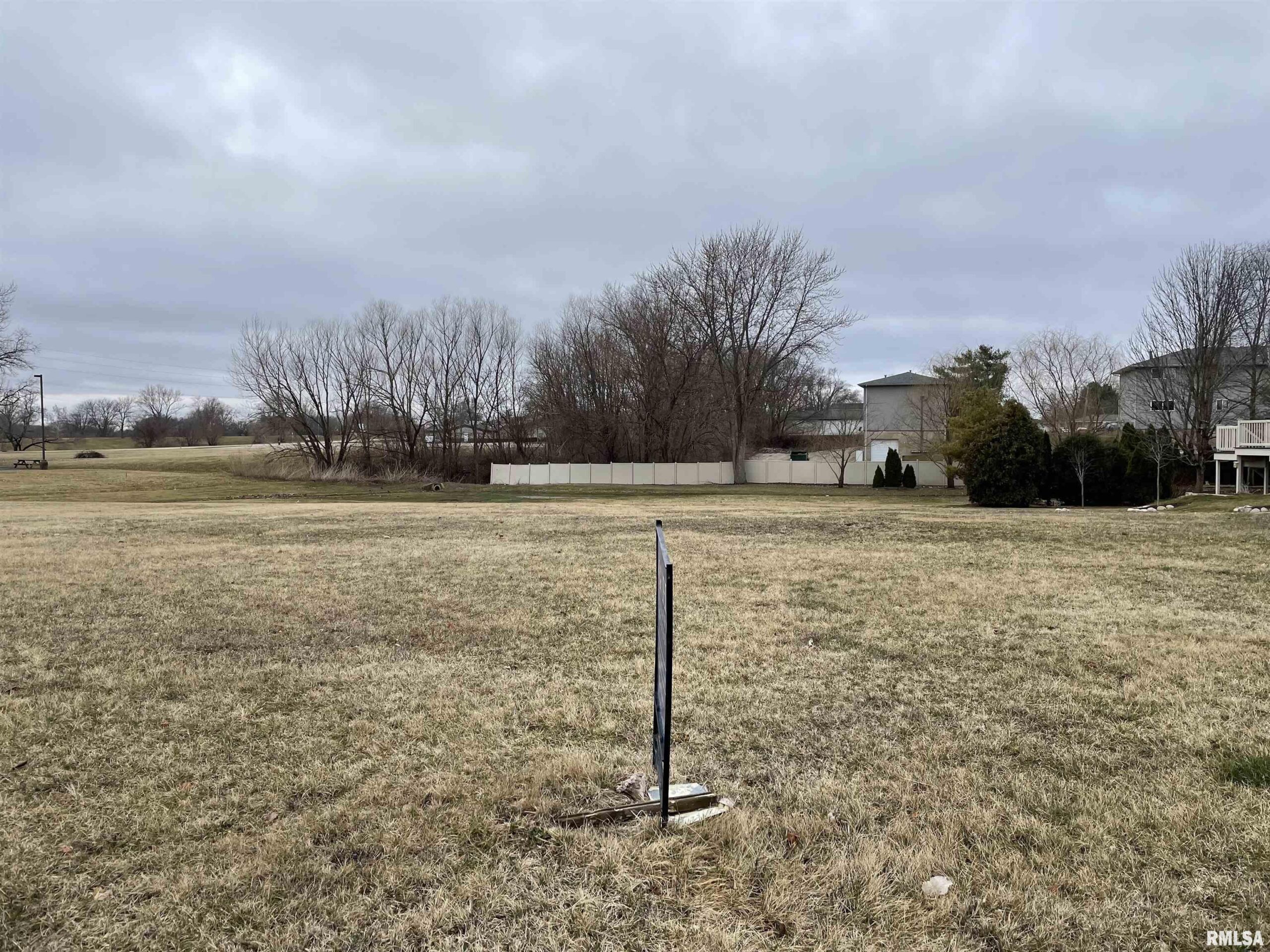 Ironwood Drive  Pekin IL 61554