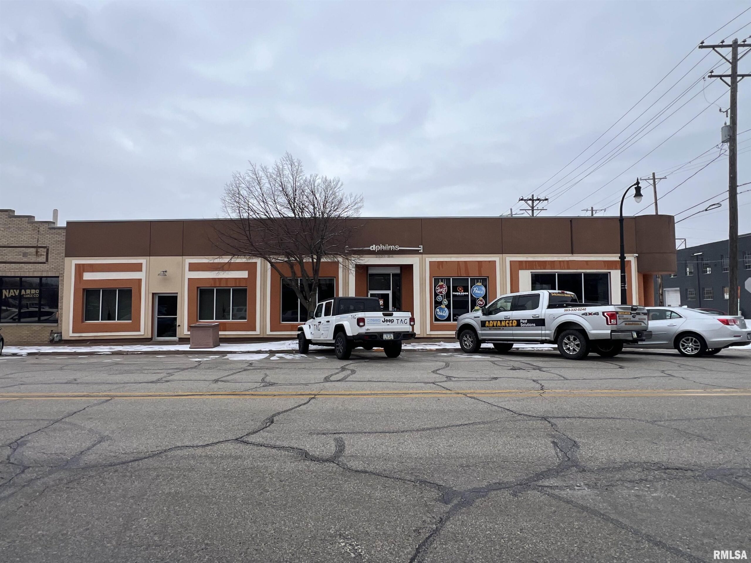2225-2235 3RD Avenue  Rock Island IL 61201