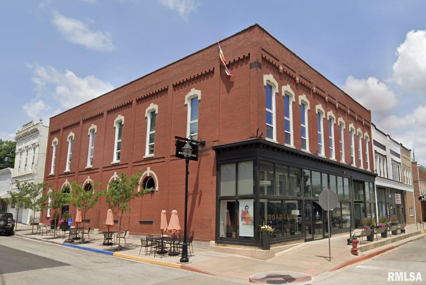 101 7TH Street  Petersburg IL 62675
