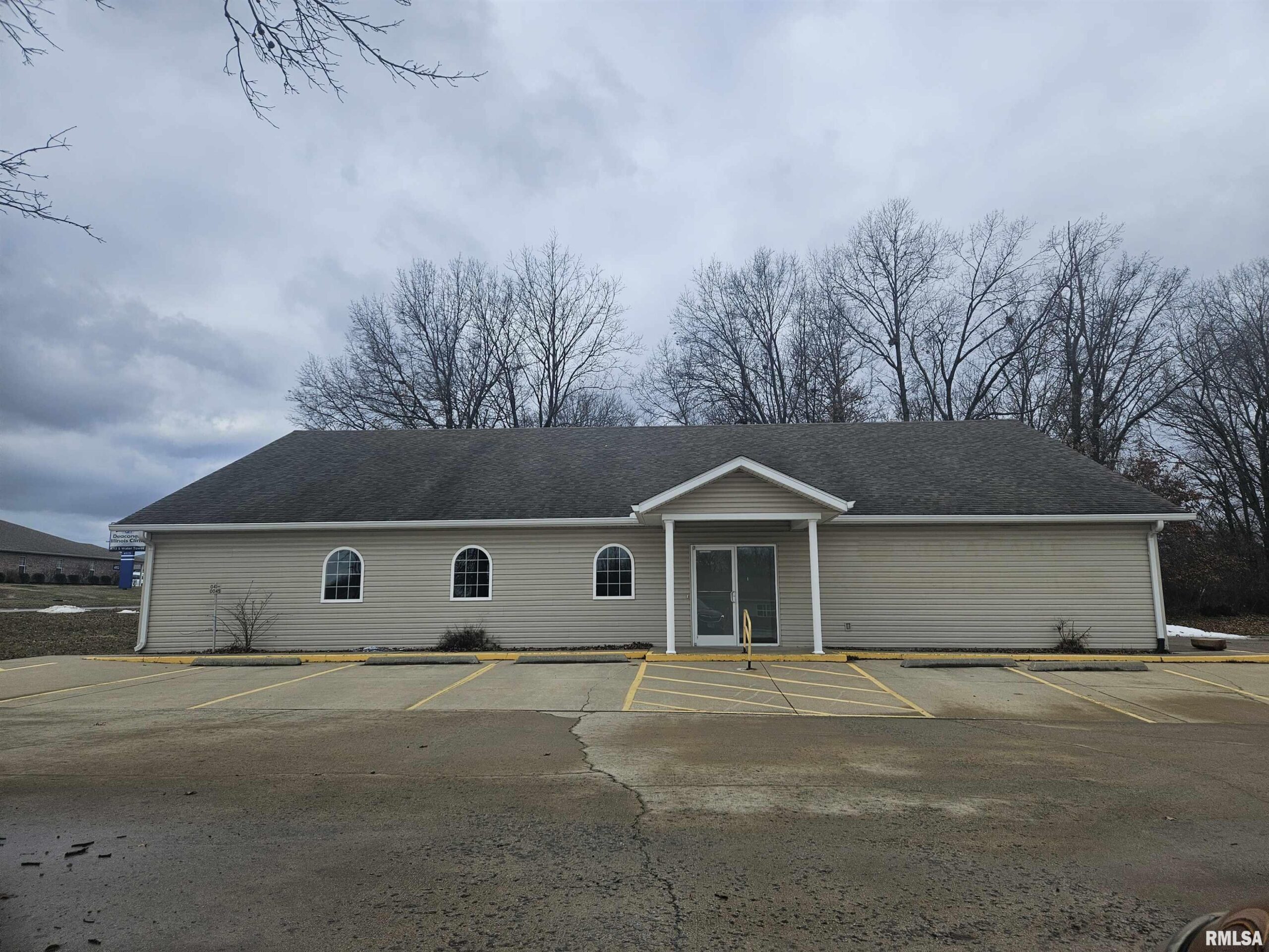 4110 Water Tower Place  Mt Vernon IL 62864