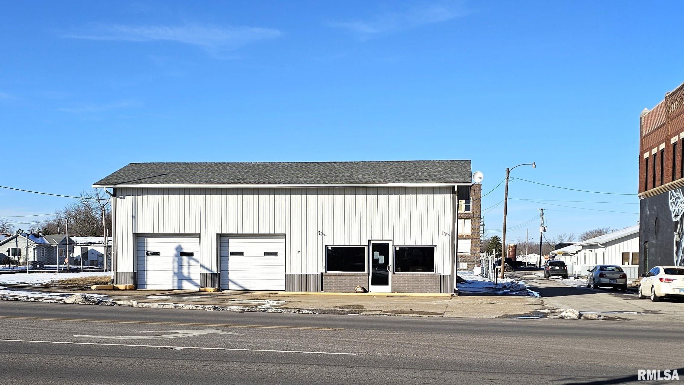 99 MAIN Street  West Frankfort IL 62896