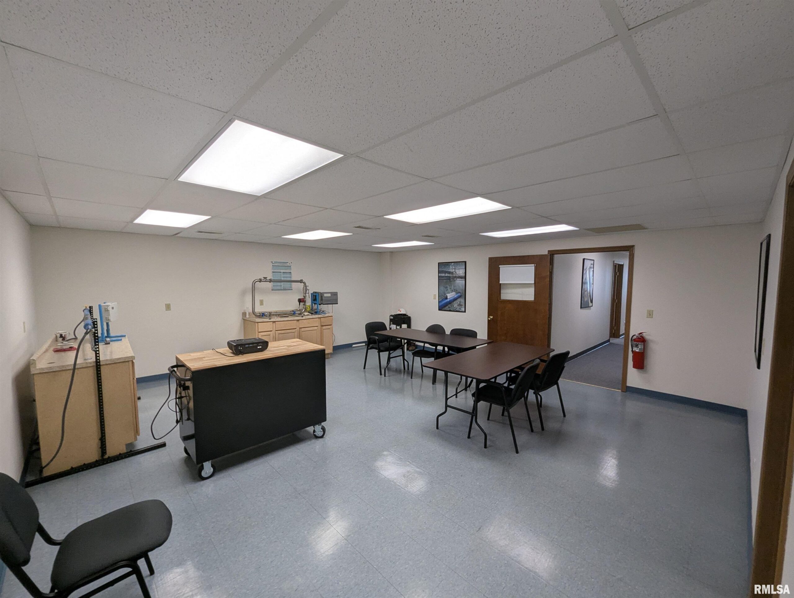 2210 TOWNLINE Road  Peoria IL 61615