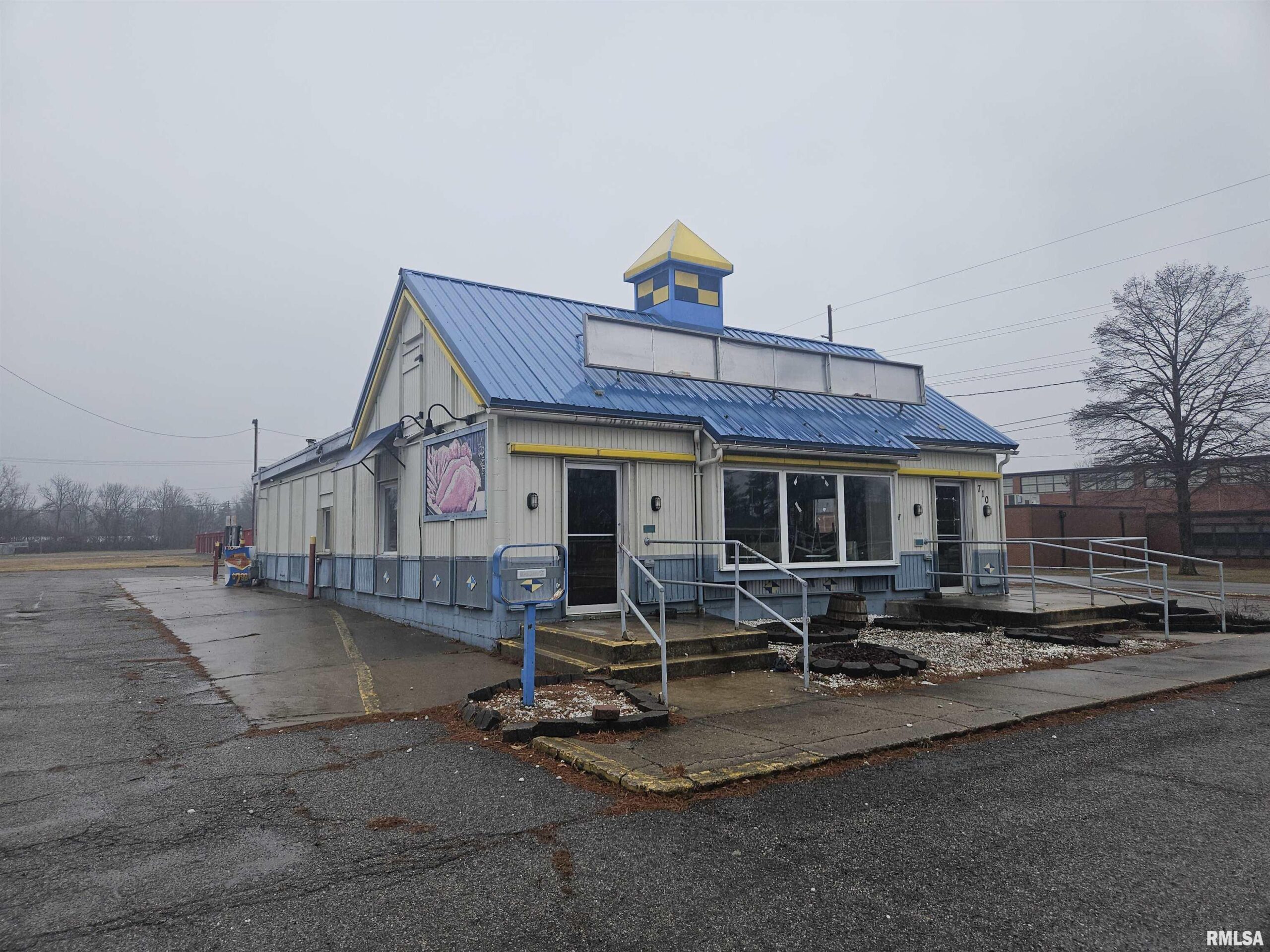 710 MAIN Street  West Frankfort IL 62896