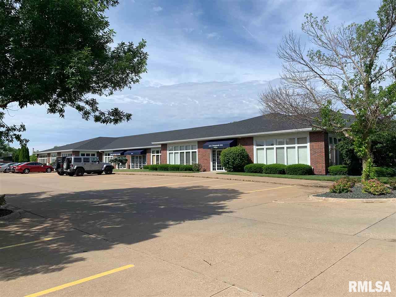 5515 UTICA RIDGE Road 500 Davenport IA 52807