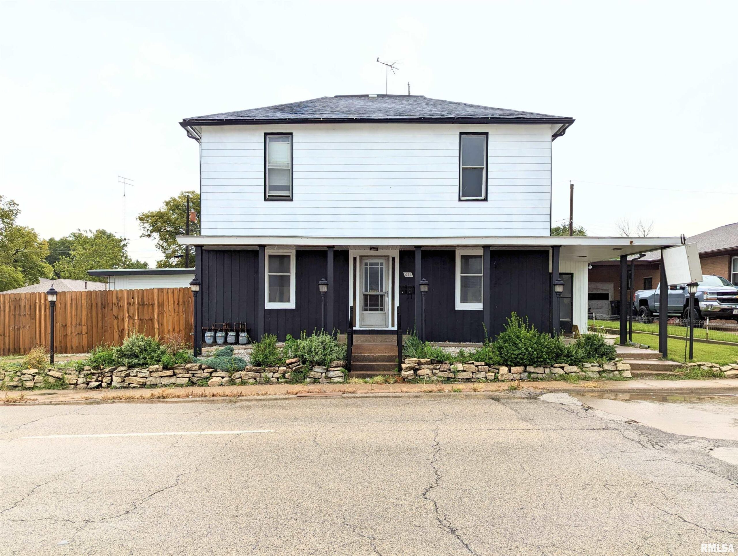 611 MARGARET Street  Pekin IL 61554