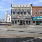 101 Governor Oglesby Street  Elkhart IL 62634