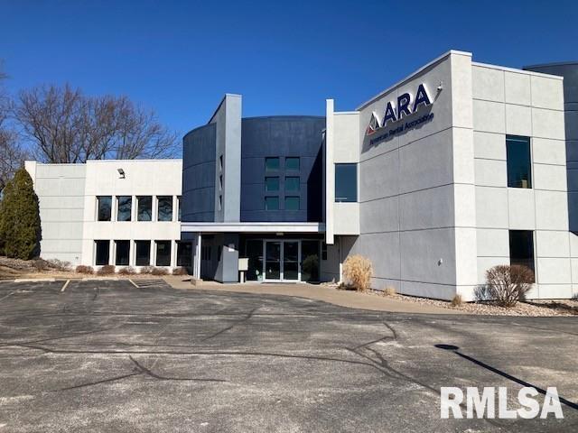 1900 19TH Street  Moline IL 61265
