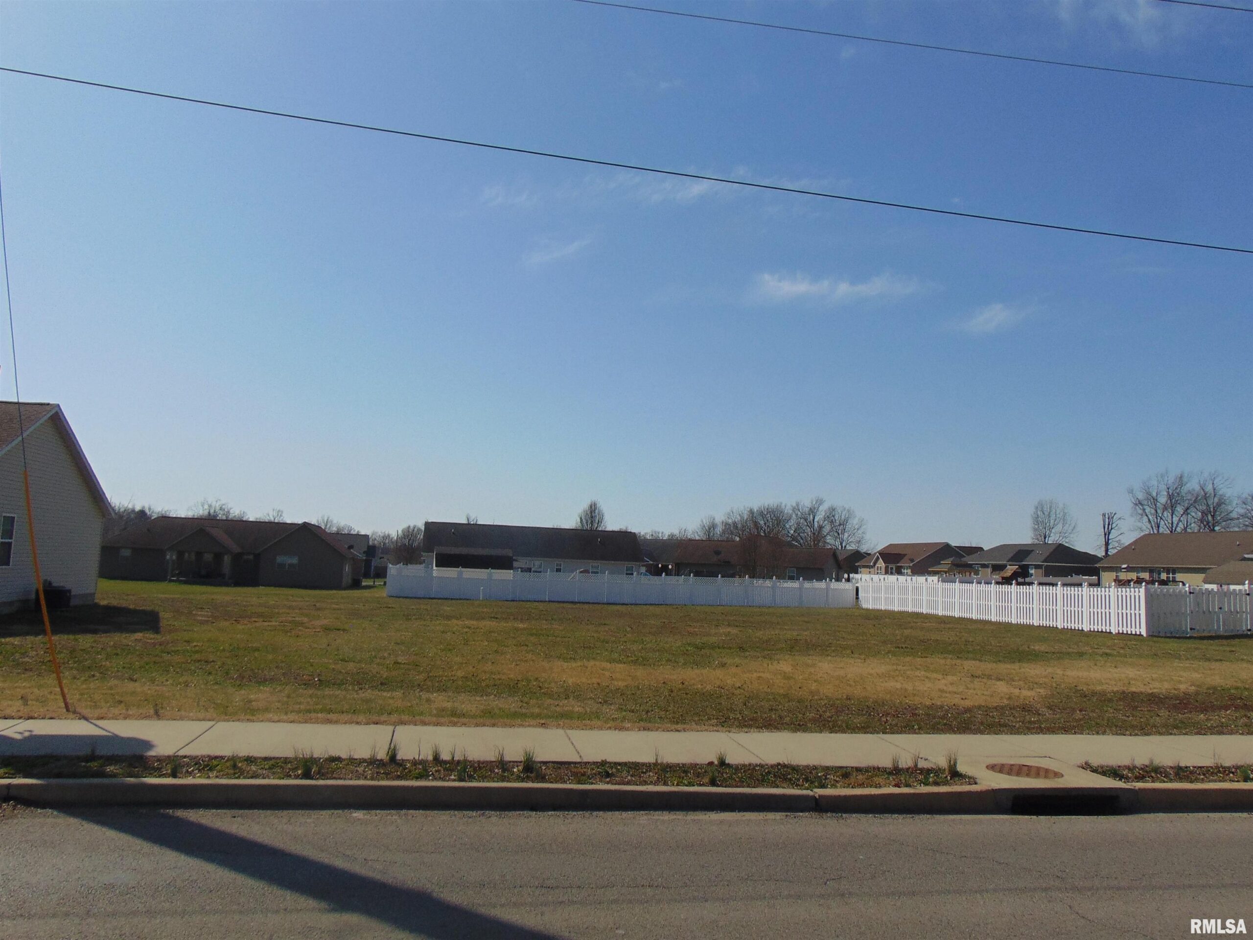 1303 GRAND Road  Carterville IL 62918