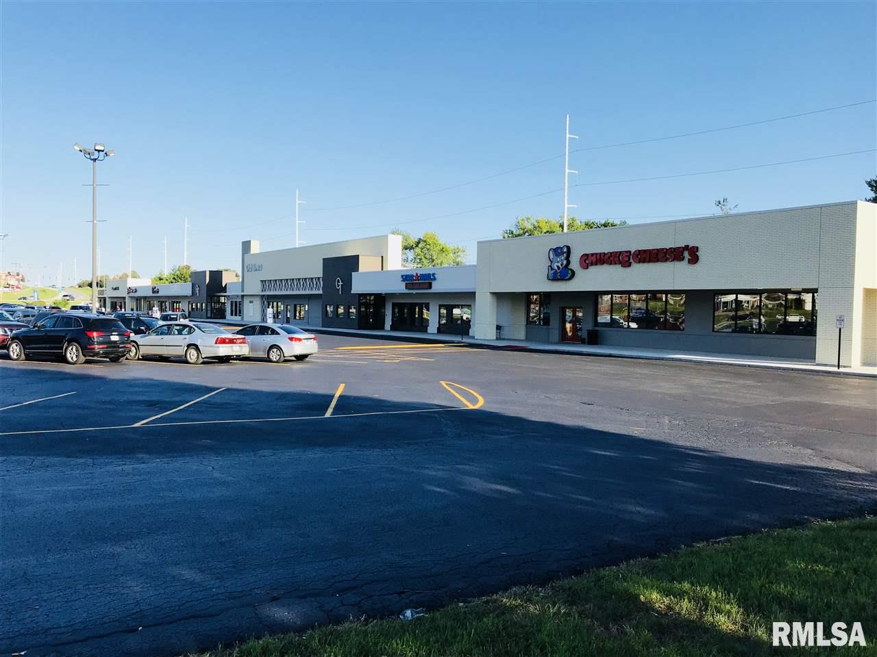 903 KIMBERLY Road 21 Davenport IA 52807