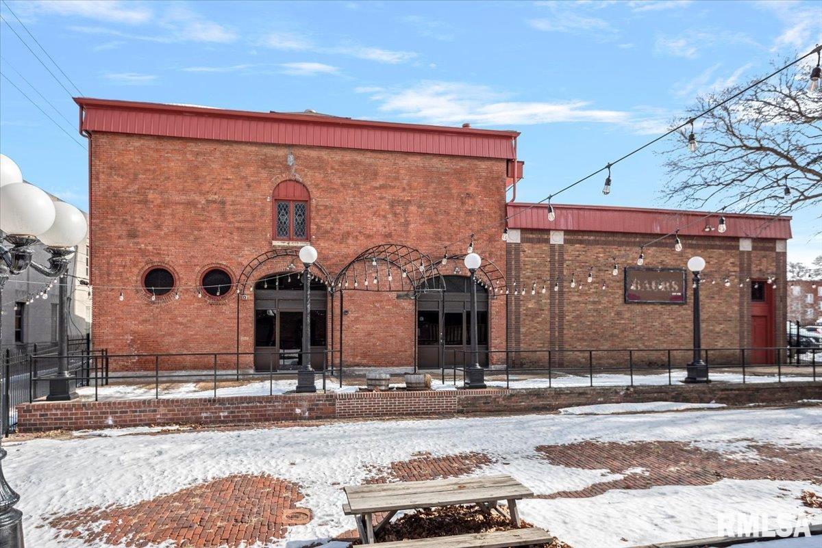 620 1ST Street  Springfield IL 62704