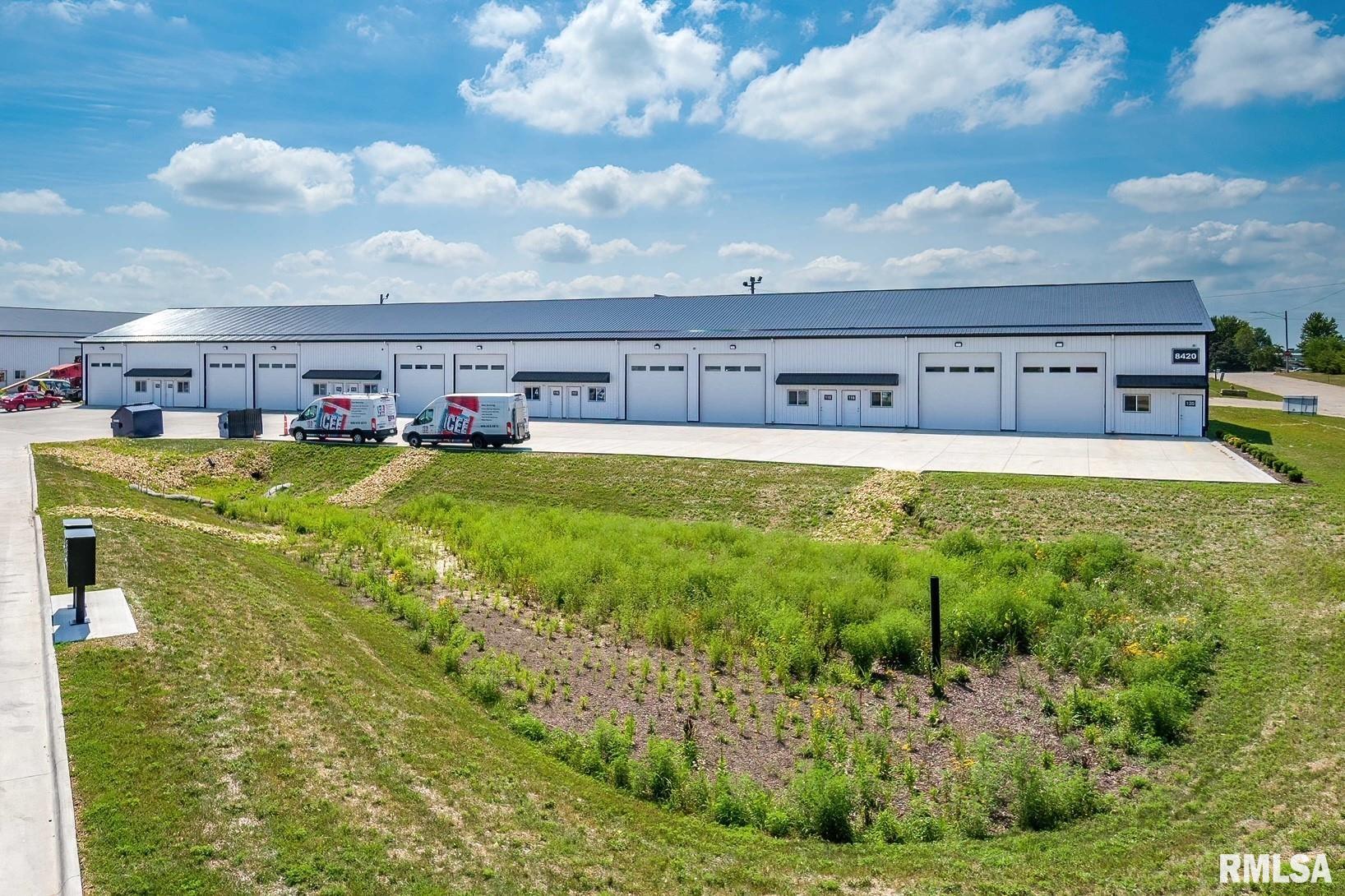 8420 FAIRMOUNT Street 118 Davenport IA 52806