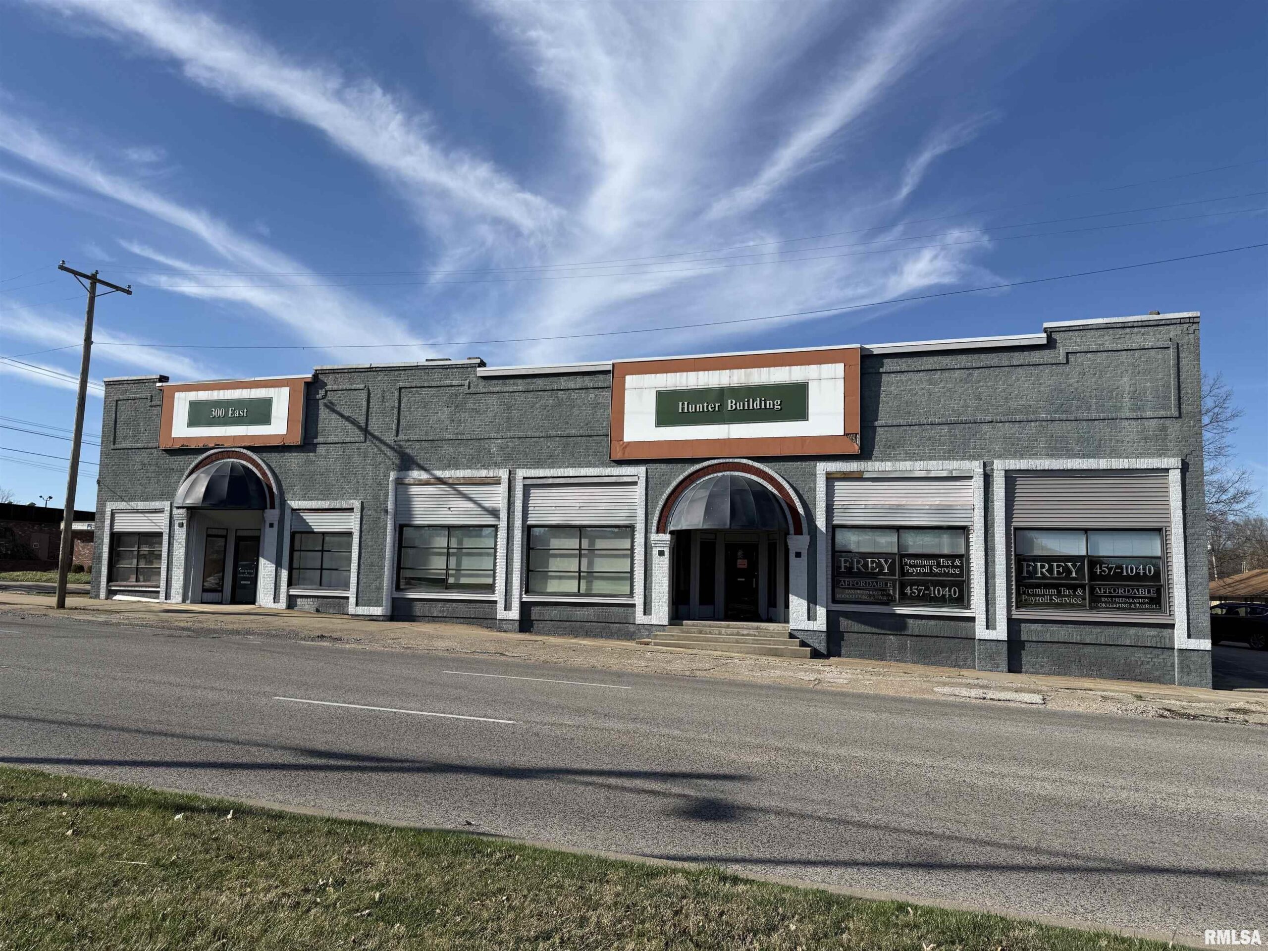 300 MAIN Street  Carbondale IL 62901