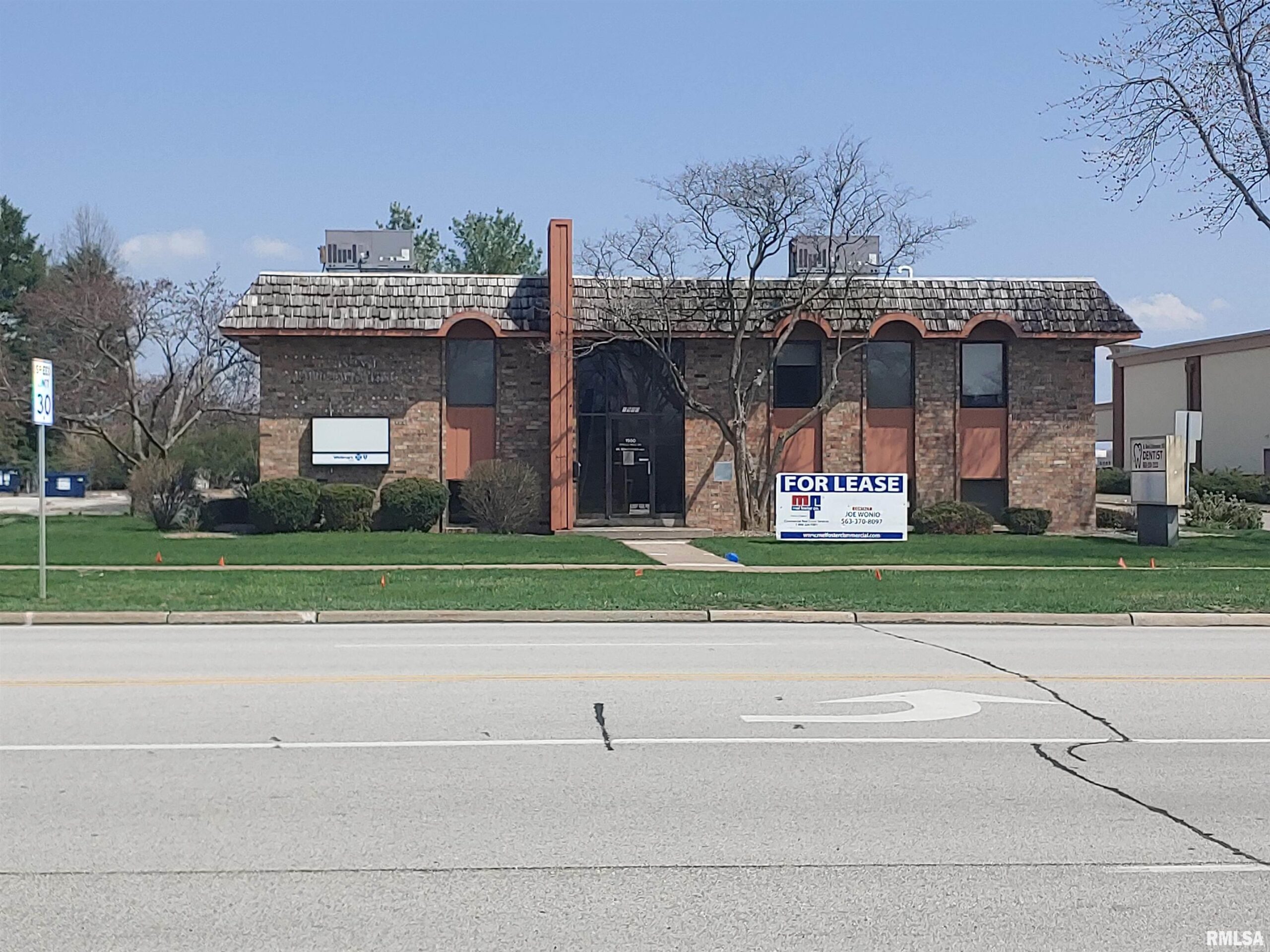 1980 SPRUCE HILLS Drive  Davenport IA 52722