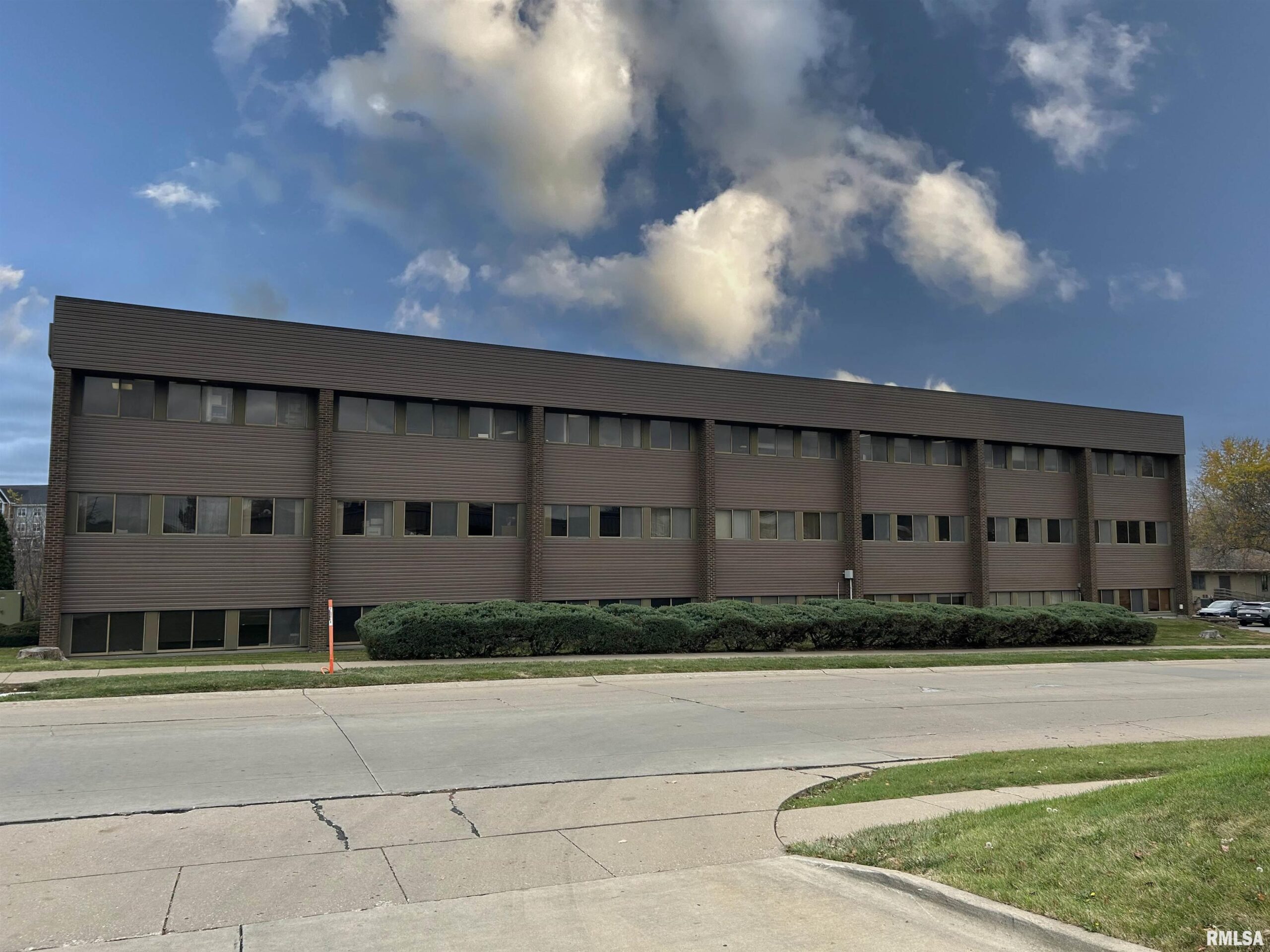 2535 TECH Drive 204 Bettendorf IA 52722