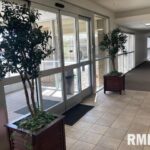 4017 DEVILS GLEN Road  Bettendorf IA 52722