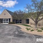 4017 DEVILS GLEN Road  Bettendorf IA 52722