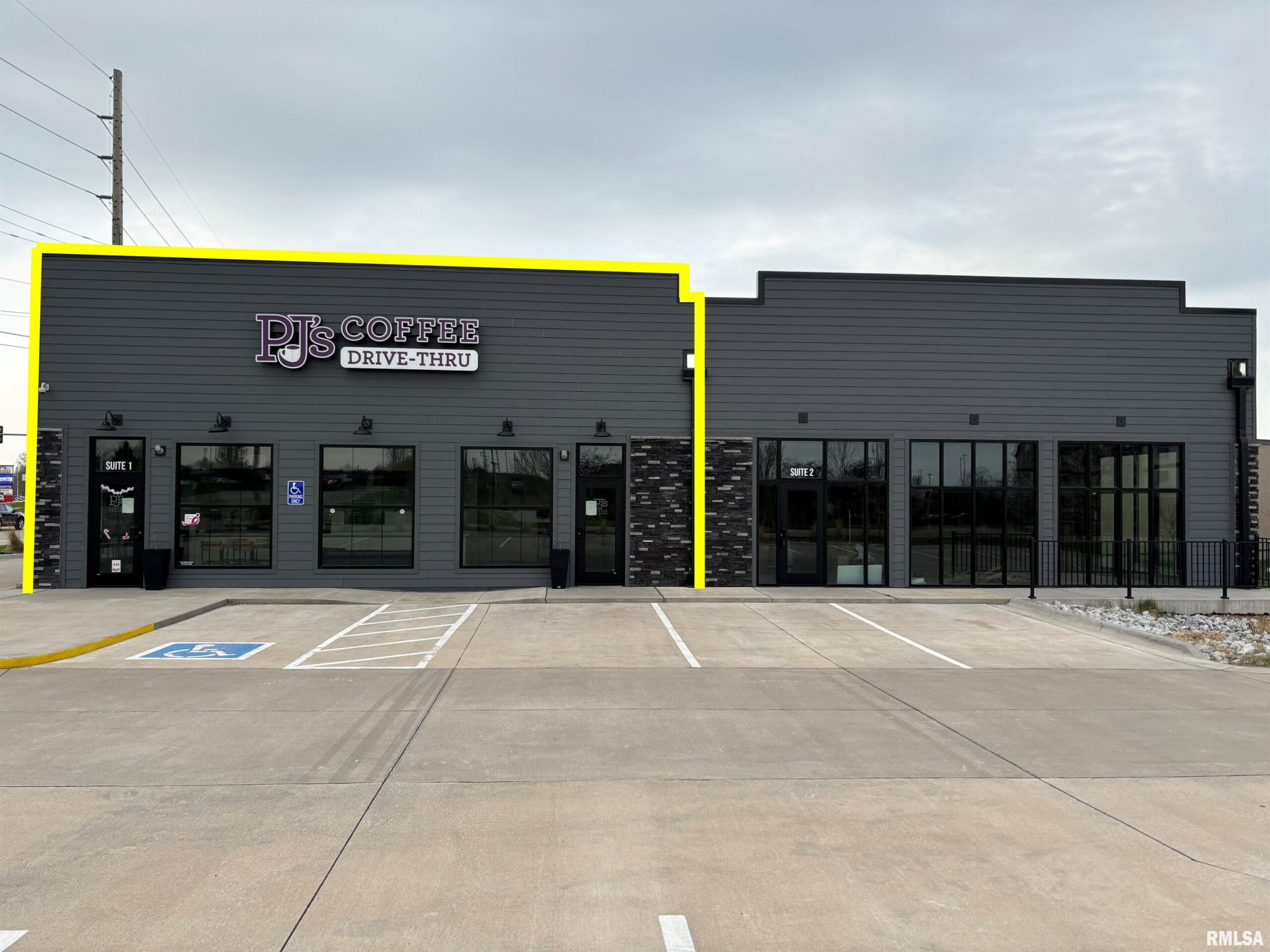 4650 UTICA RIDGE Road  Davenport IA 52722
