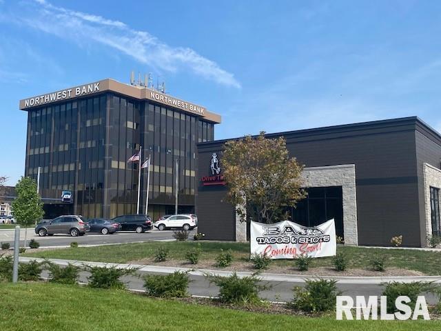 2550 MIDDLE Road 506 Bettendorf IA 52722