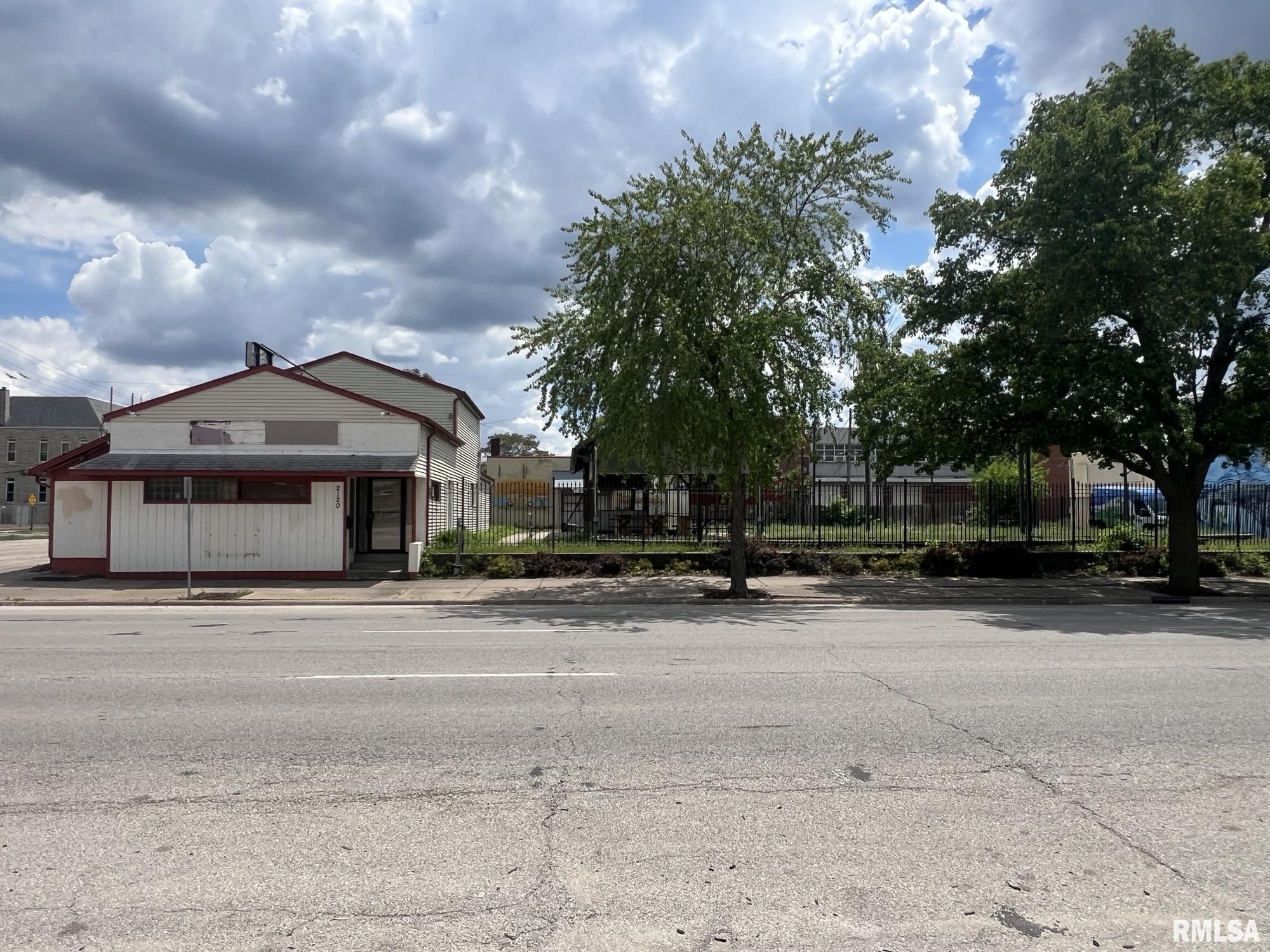 2120 4TH Avenue  Rock Island IL 61201