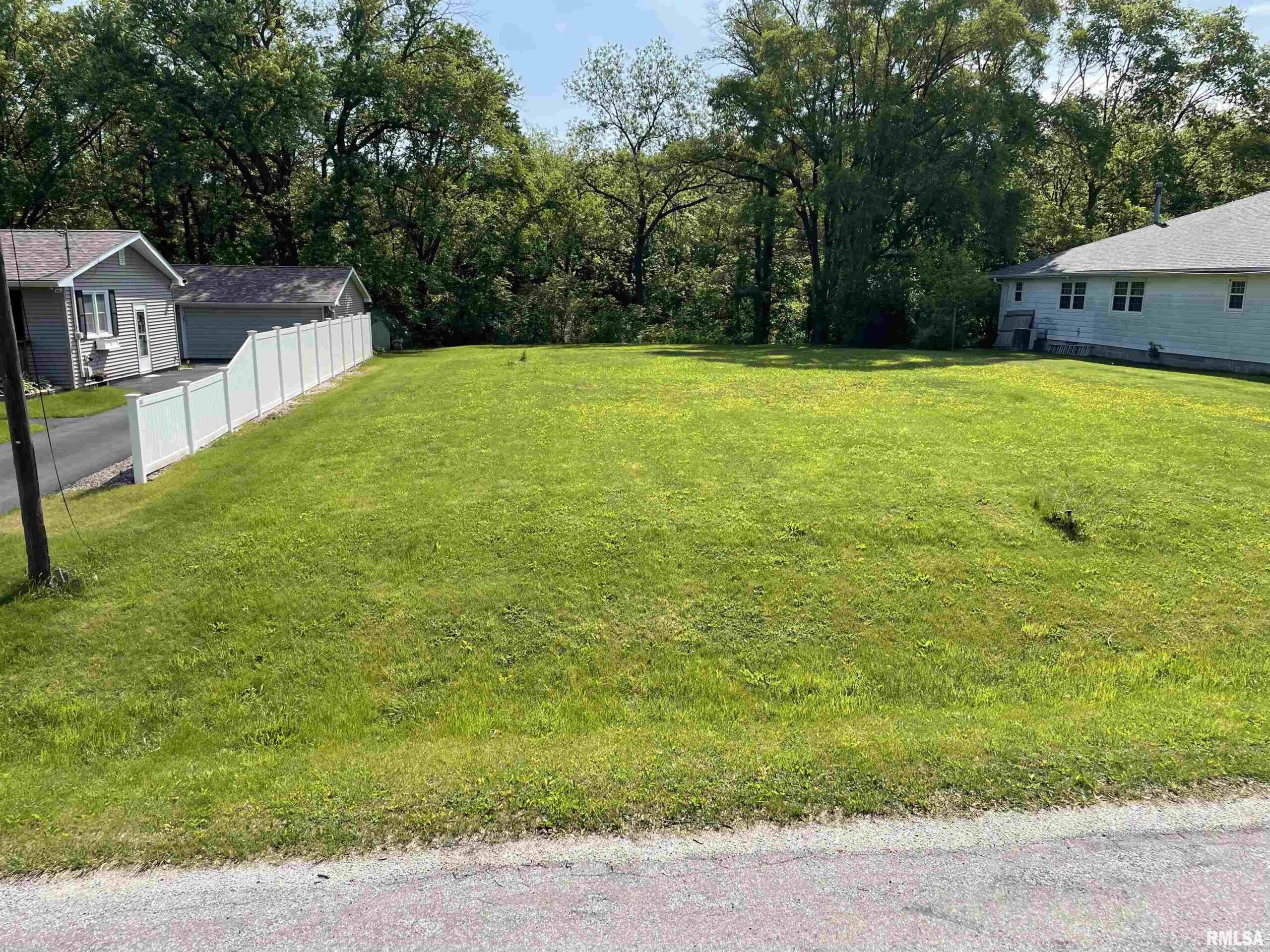 11207 22ND Street  Milan IL 61264
