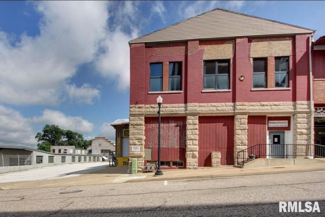 223 HAMPSHIRE Street  Quincy IL 62301