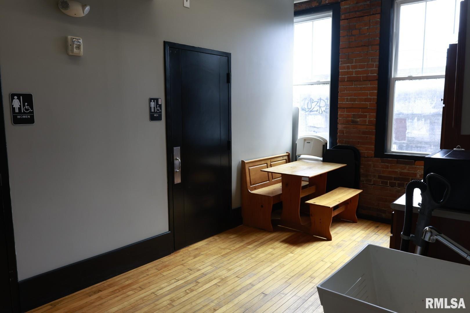 735 FEDERAL Street 202 Davenport IA 52803