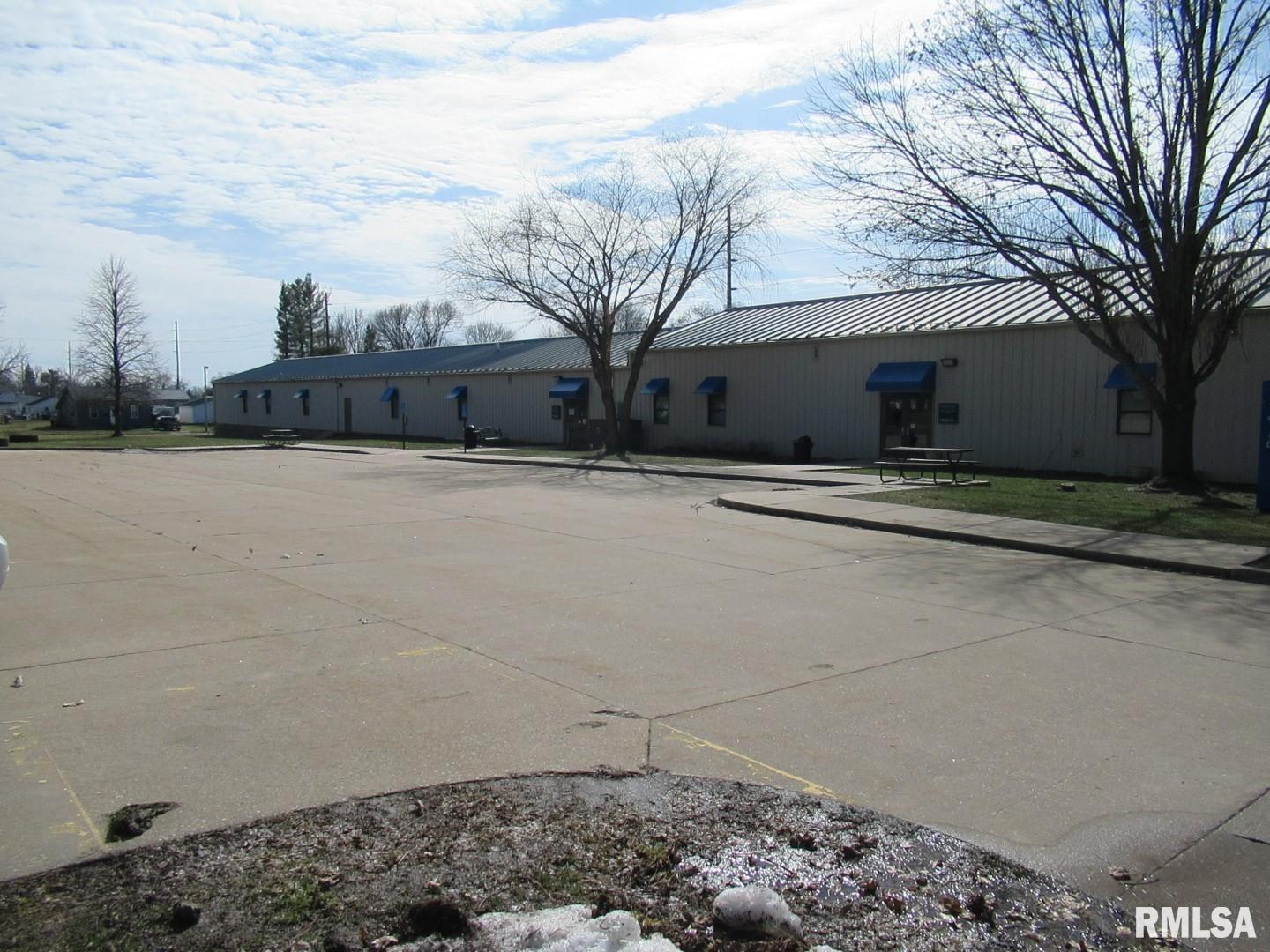 401 9TH Street  Tipton IA 52772