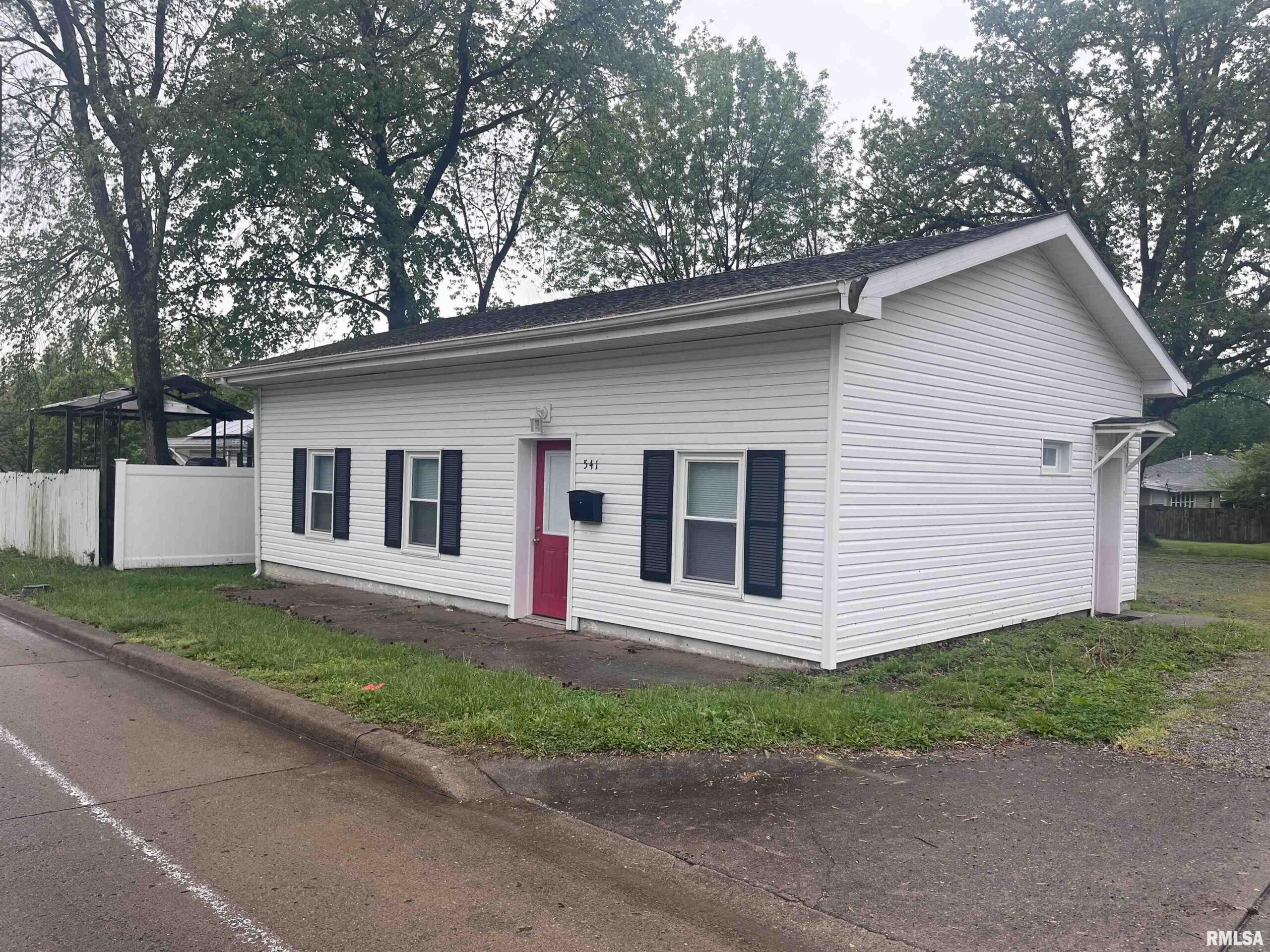 541 27TH Street  Mt Vernon IL 62864