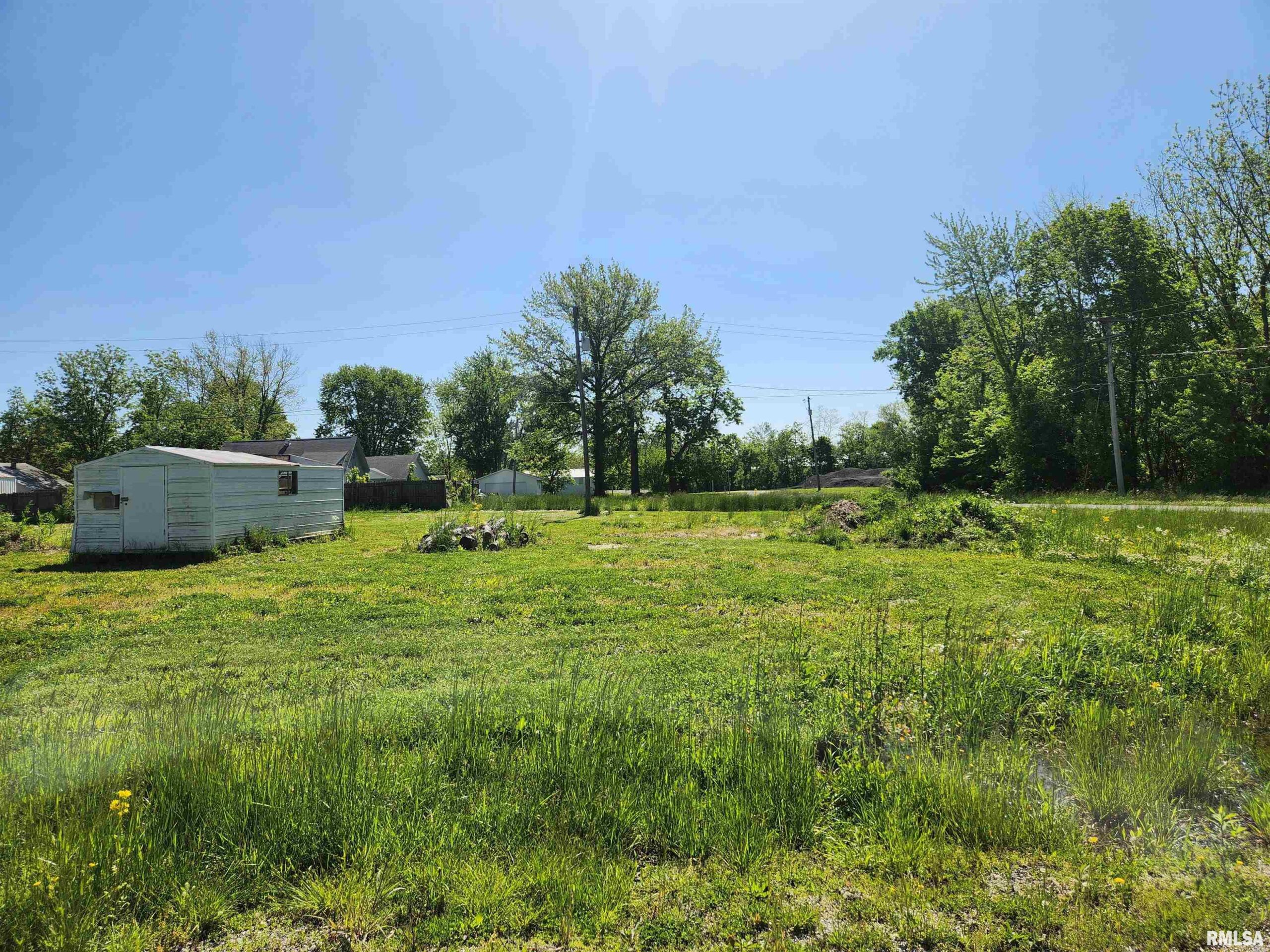 64 2ND Street  Ashley IL 62808