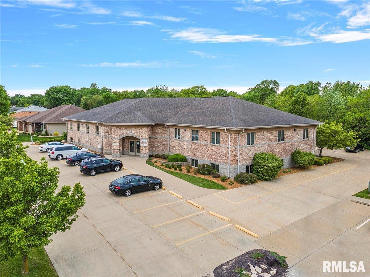 1905 MONTANA Drive 40-A Springfield IL 62704