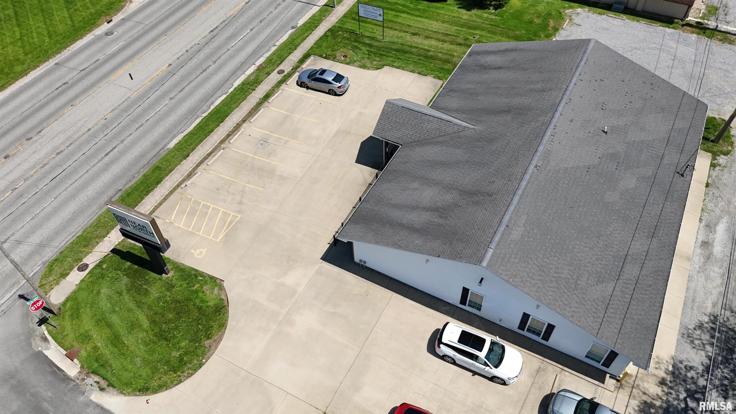 2419 BROADWAY Street  Mt Vernon IL 62864