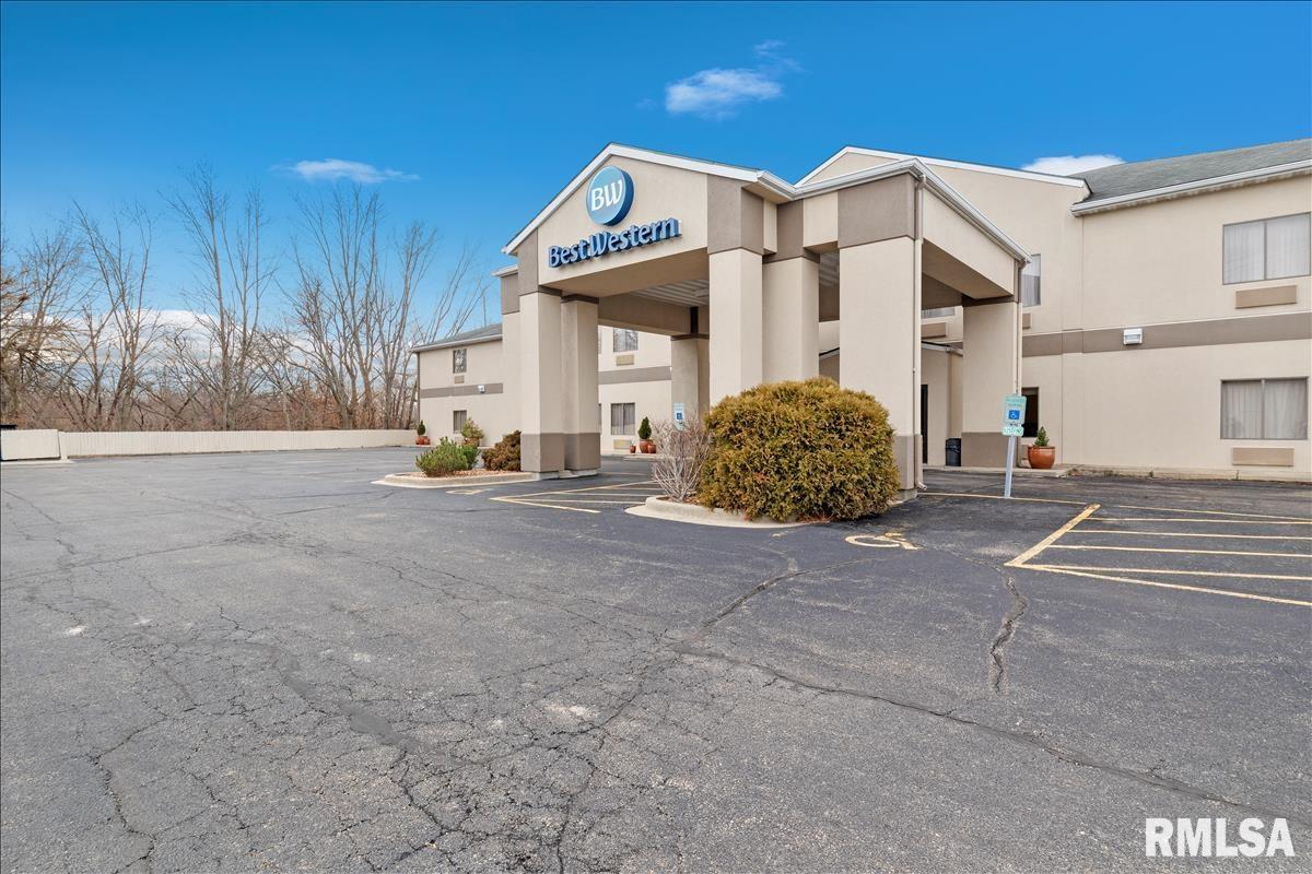 3440 Clear Lake Avenue  Springfield IL 62702