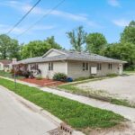 320 WALNUT Street Taylorville IL 62568