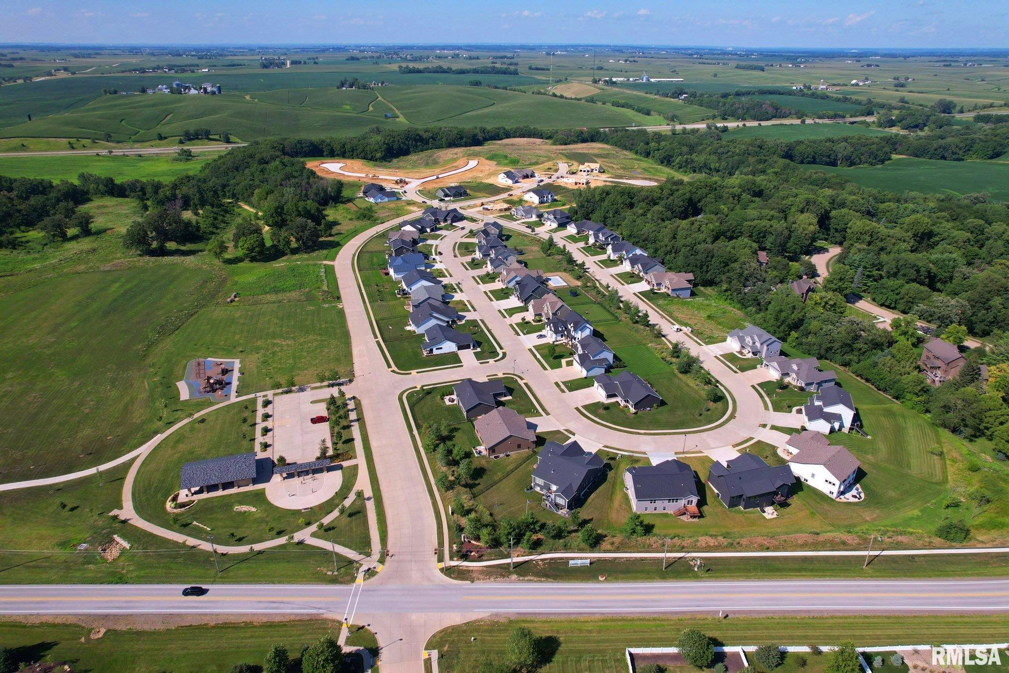 7152 Alvie Lane  Bettendorf IA 52722