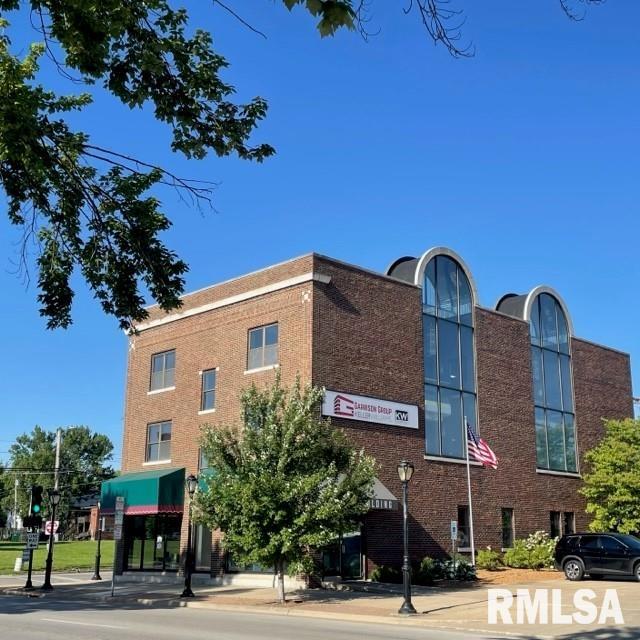 739 5TH Street 1 Springfield IL 62703