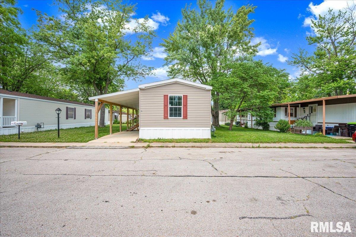 105 MULBERRY Drive  Morton IL 61550