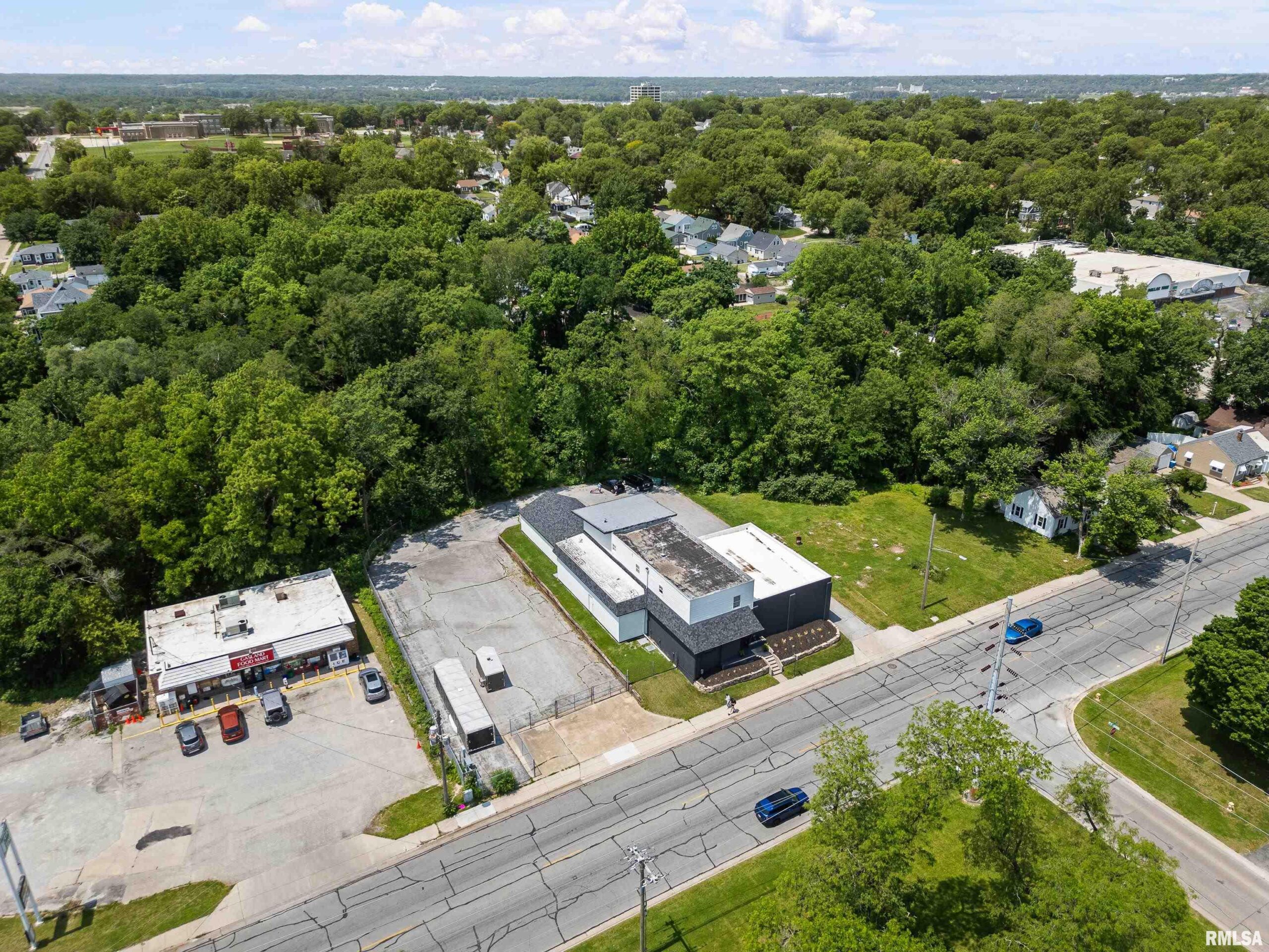 2400 24TH Street  Rock Island IL 61201