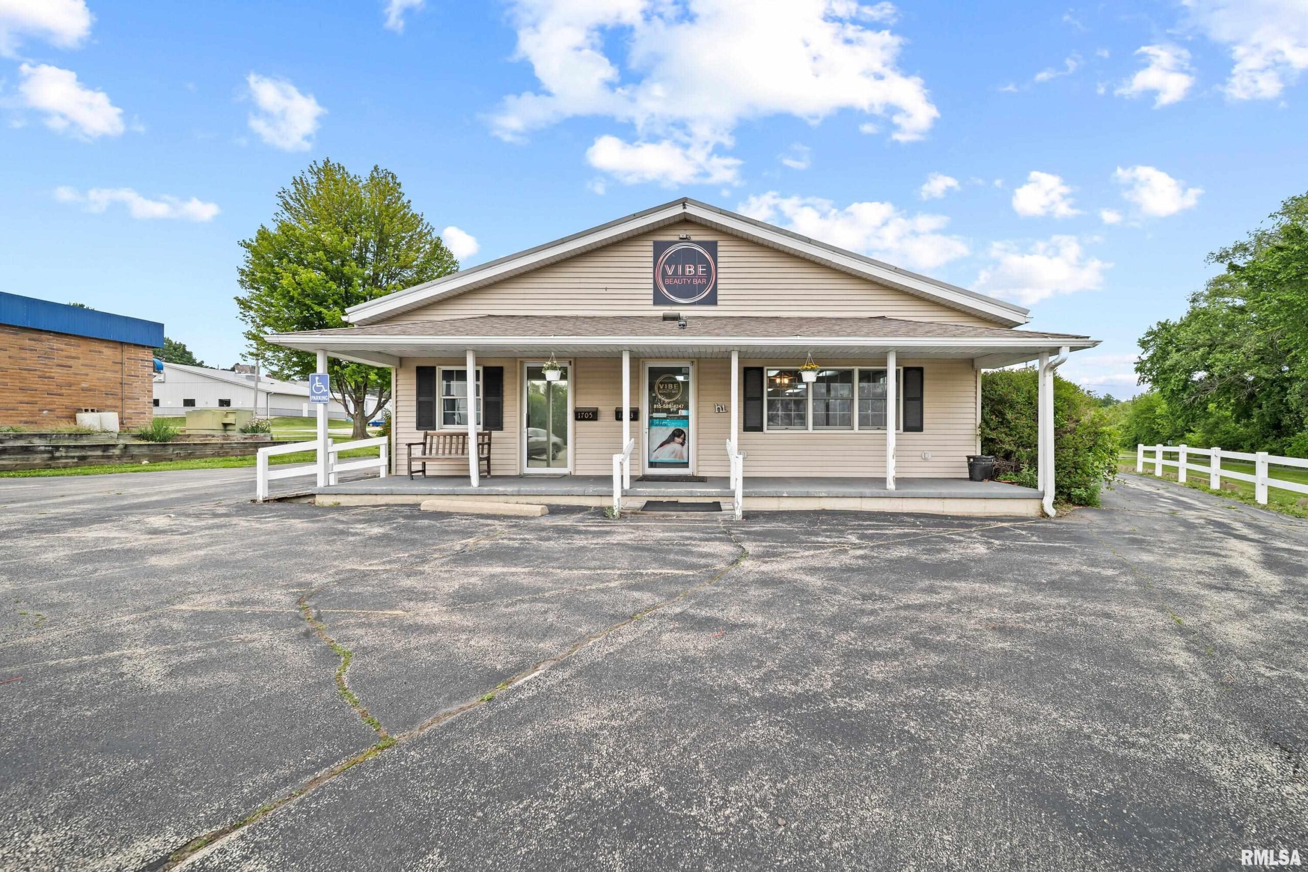 1703 10TH Avenue  Fulton IL 61252