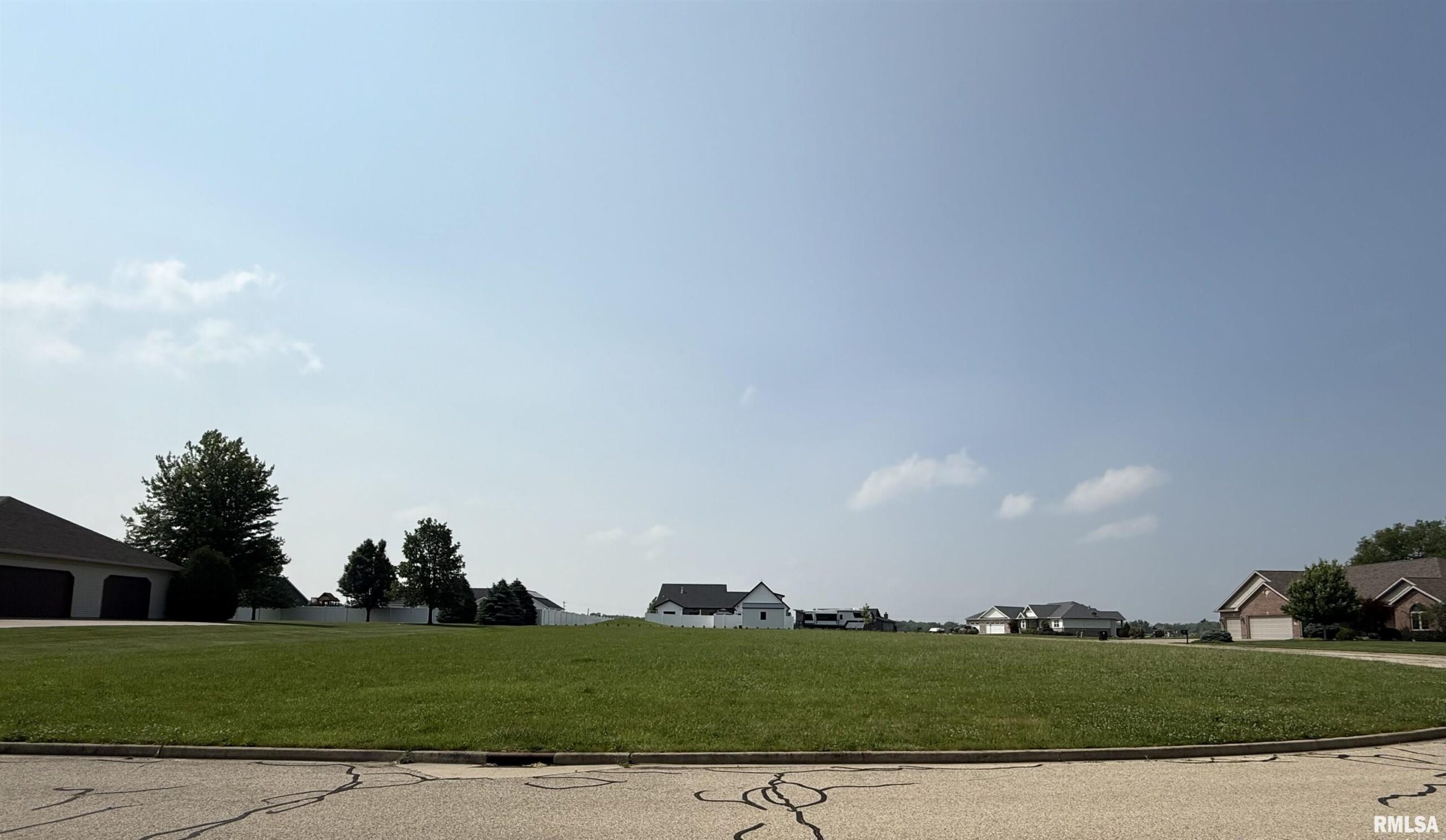 305 APACHE Way  Groveland IL 61535
