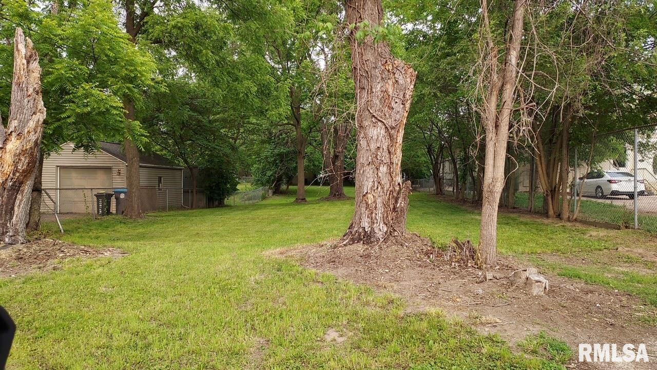 200 STAHL Avenue  Washington IL 61571