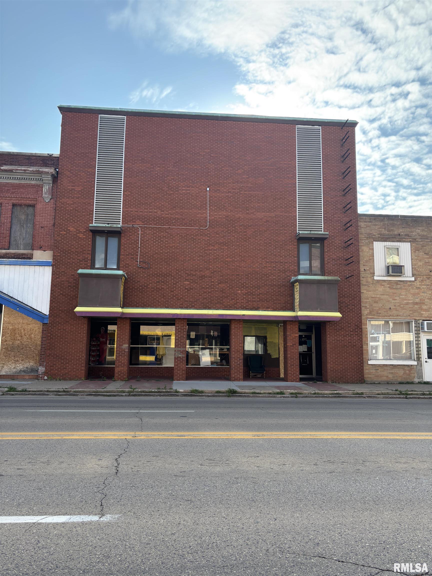 306 - 308 2ND Street  Clinton IA 52732