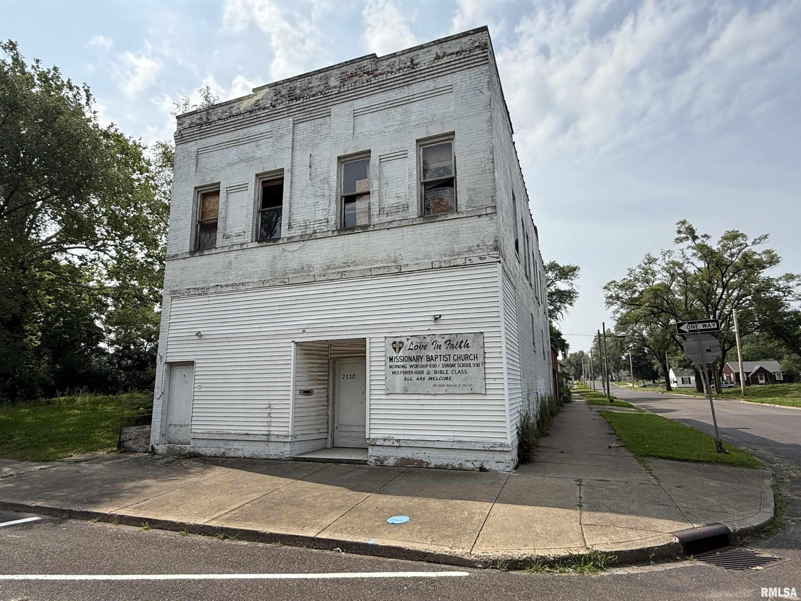 2022 LINCOLN Avenue Peoria IL 61605