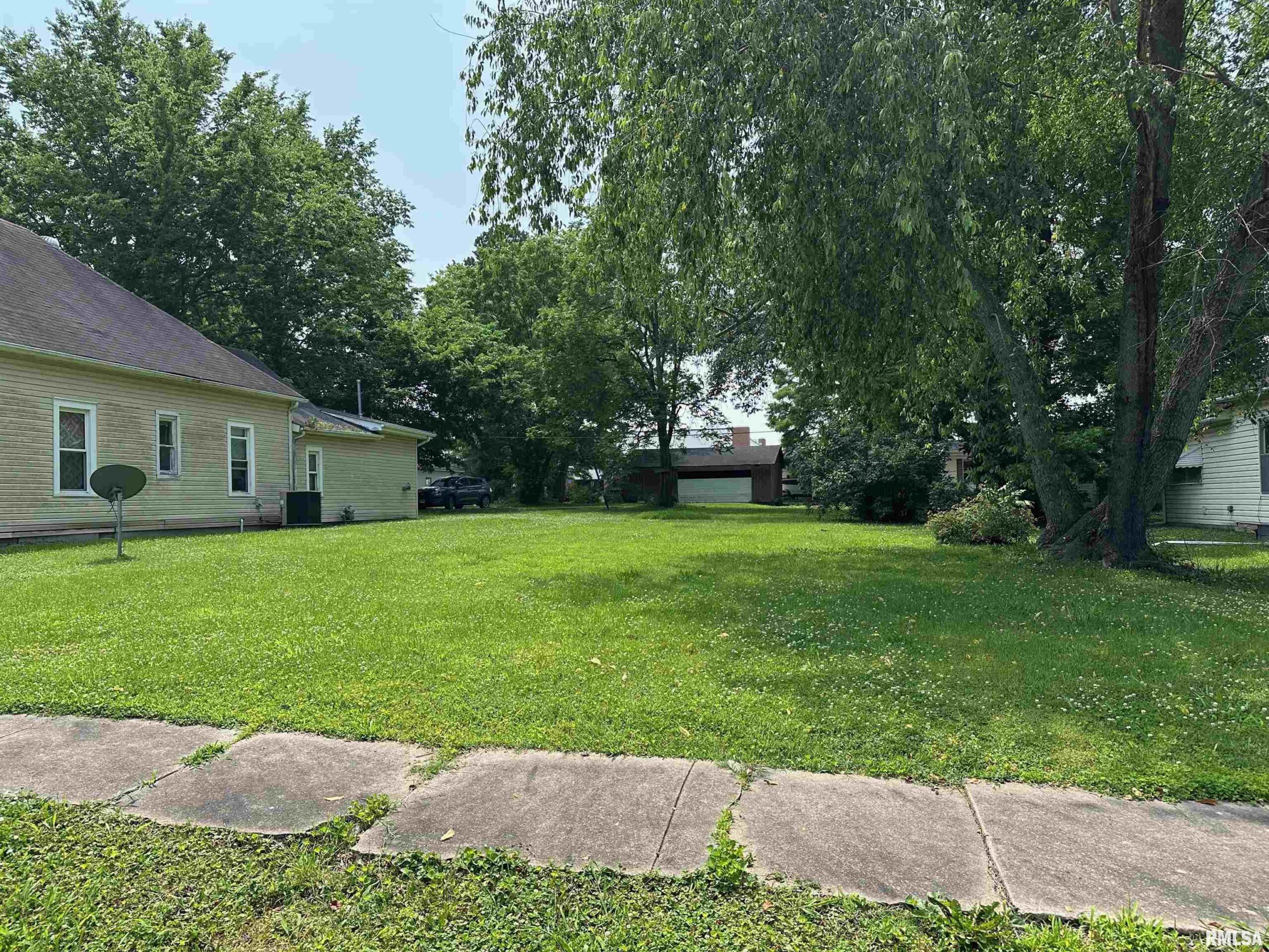 603 Jesse Street  Christopher IL 62822